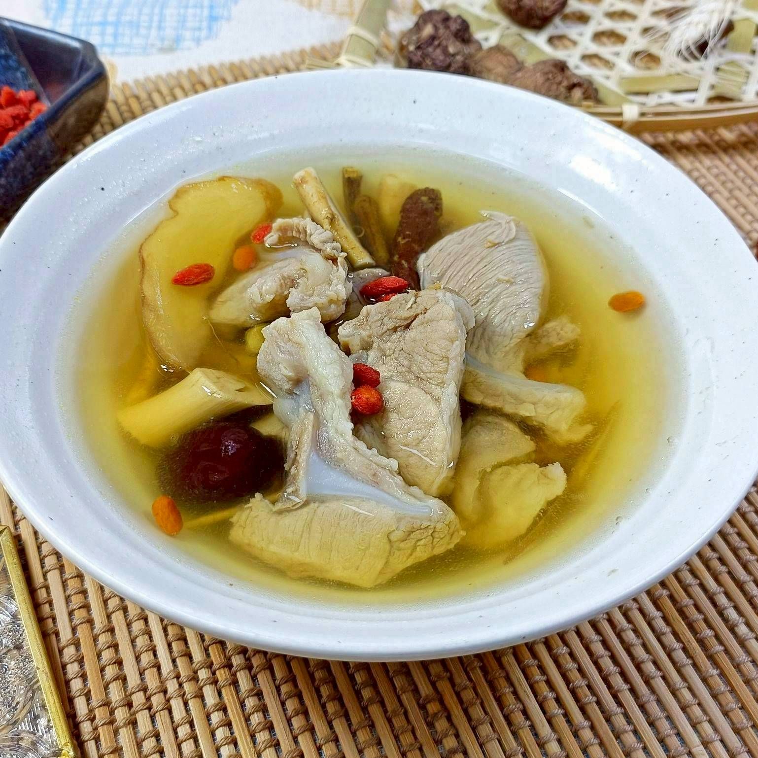 九尾草燉月牙骨