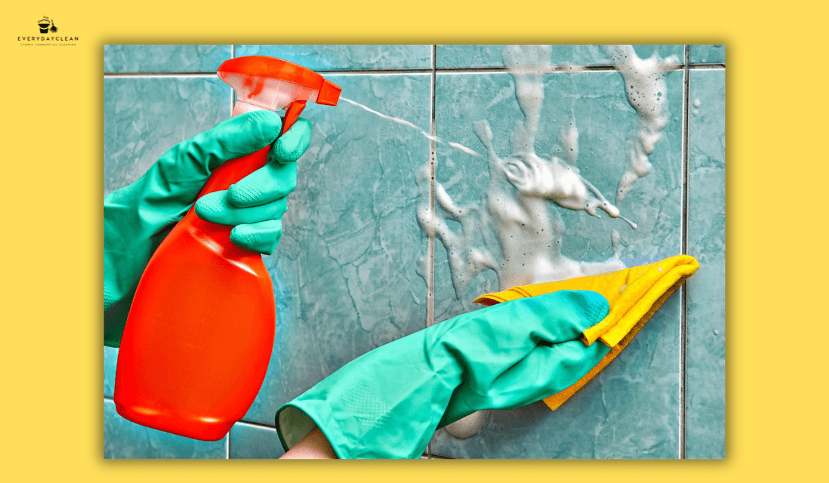 Method cleaning products foaming bathroom cleaner applied on tiles and sinks

