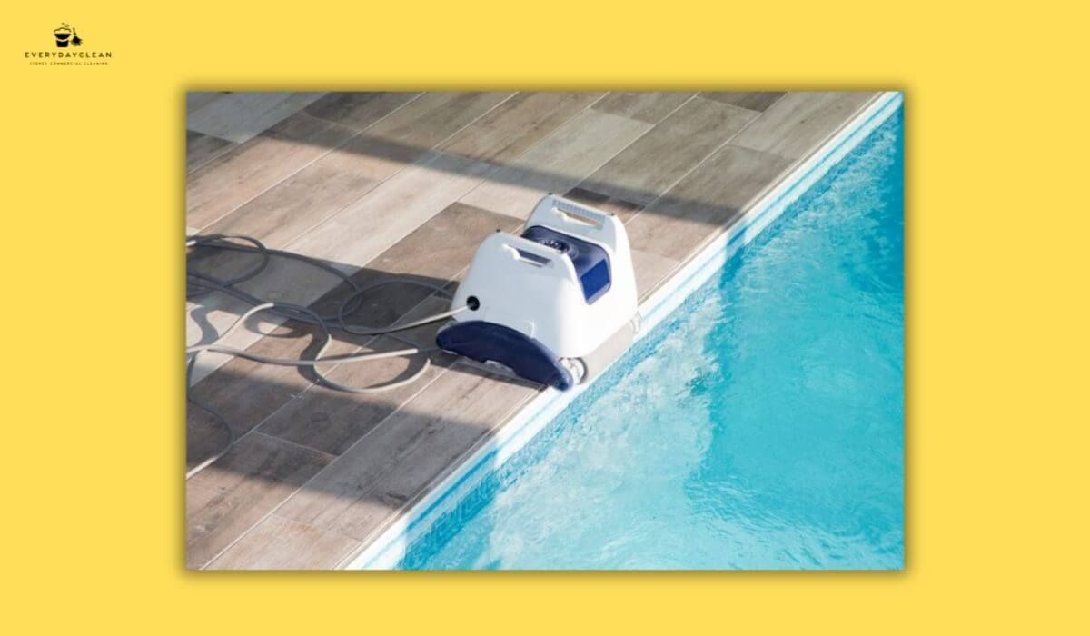 automatic pool cleaning technology