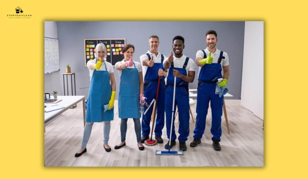commercial deep cleaing team