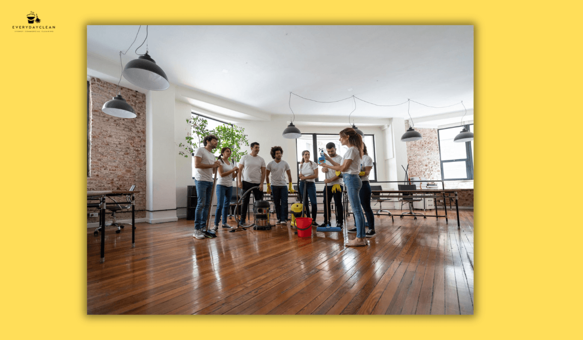 daily office cleaning consultation between manager and cleaning staff