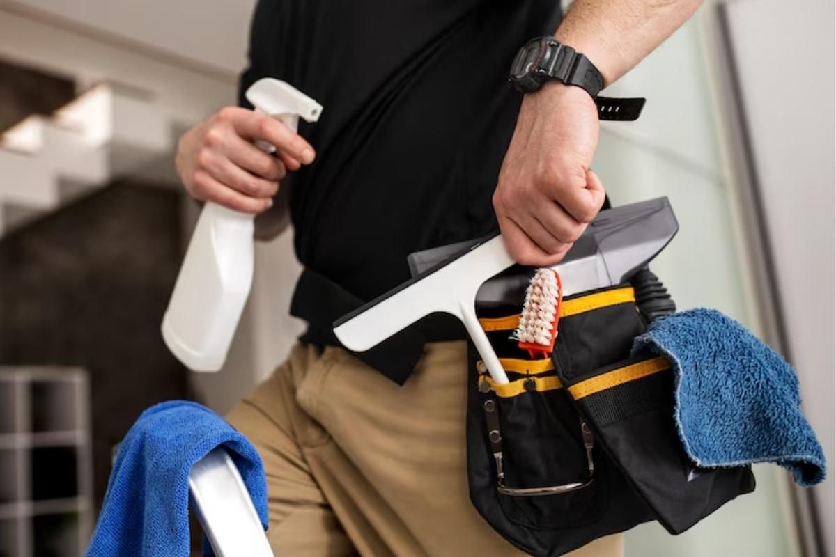 Important Considerations When Booking a Cleaning Service