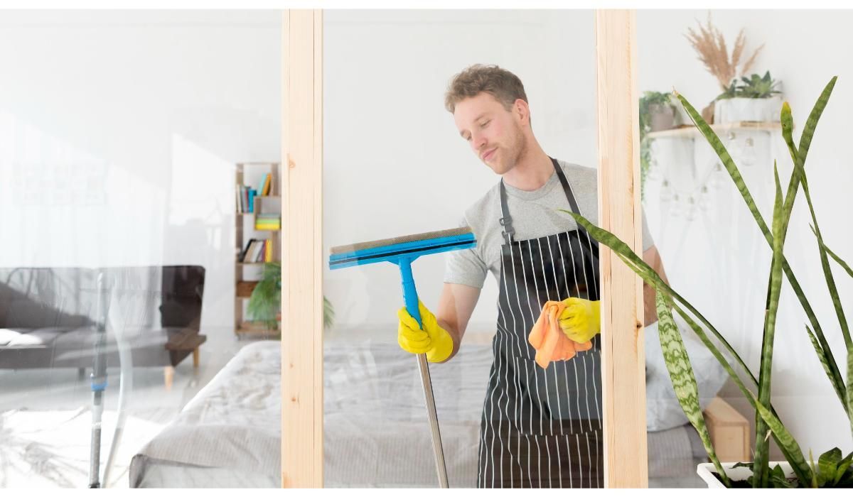 Make Homemade Window Cleaner to Clean Glass