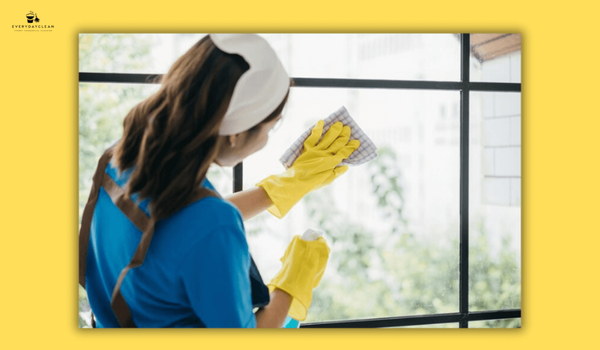 9 Best Devices to Clean Windows from the Inside