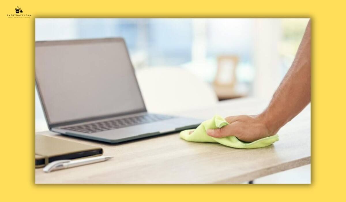 Holiday Office Cleaning Tips: 15-Step Checklist Guide