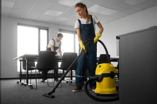 When to Schedule Professional Office Carpet Cleaning
