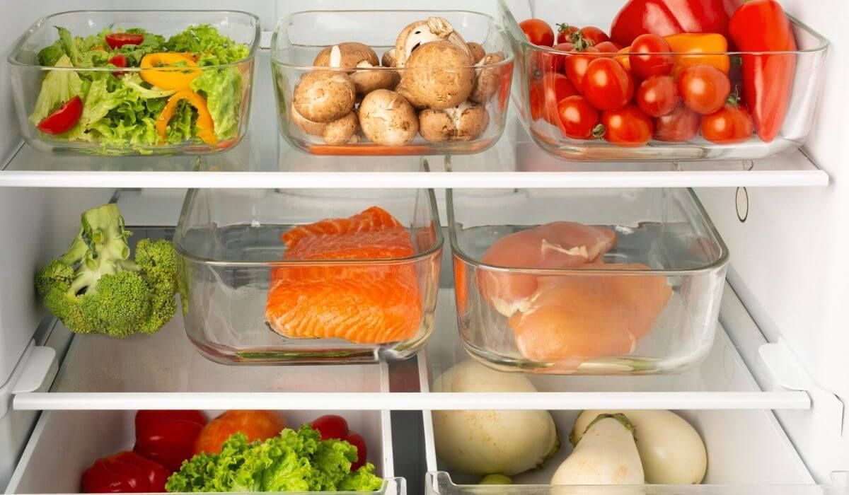 Vinegar fridge cleaner