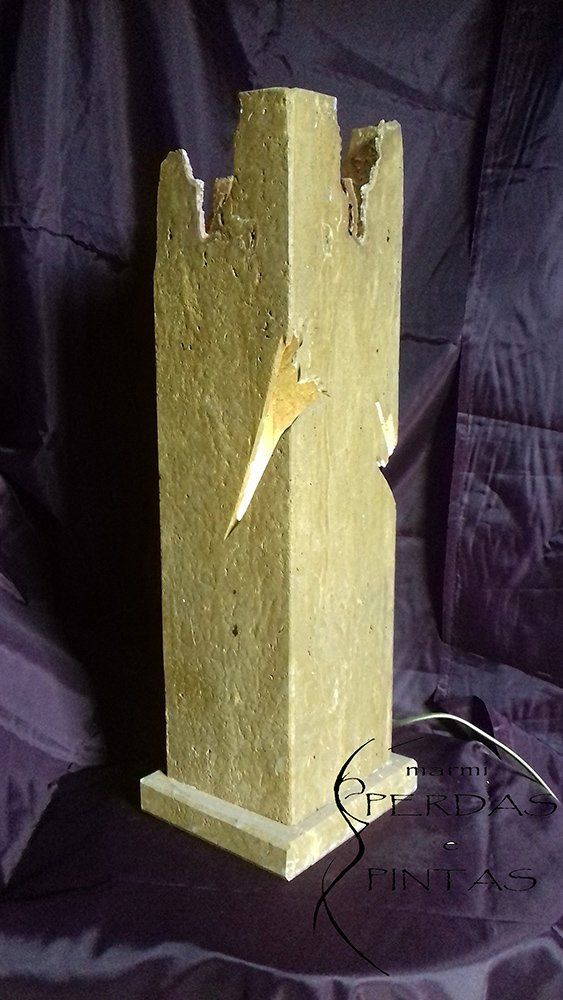 Lampada per interno travertino dorato