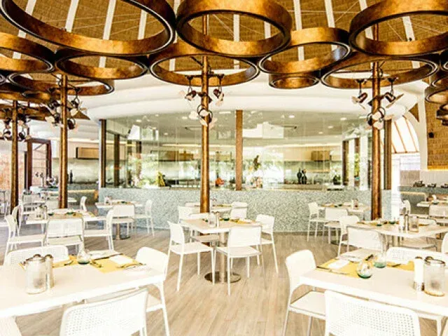 Holiday Inn Resort Kandooma Maldives