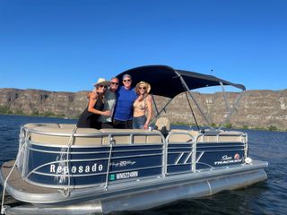 Pontoon boat rentals Crescent Bar