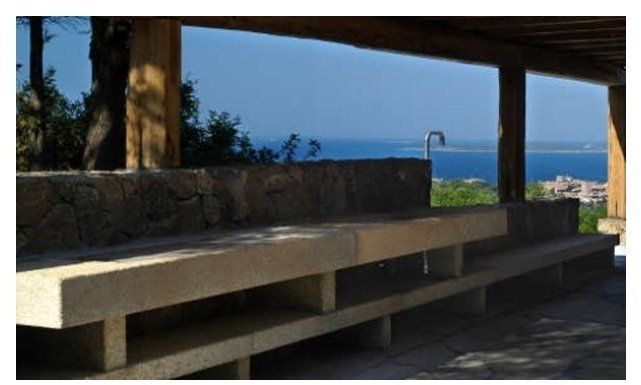 arredo esterno in pietra naturale