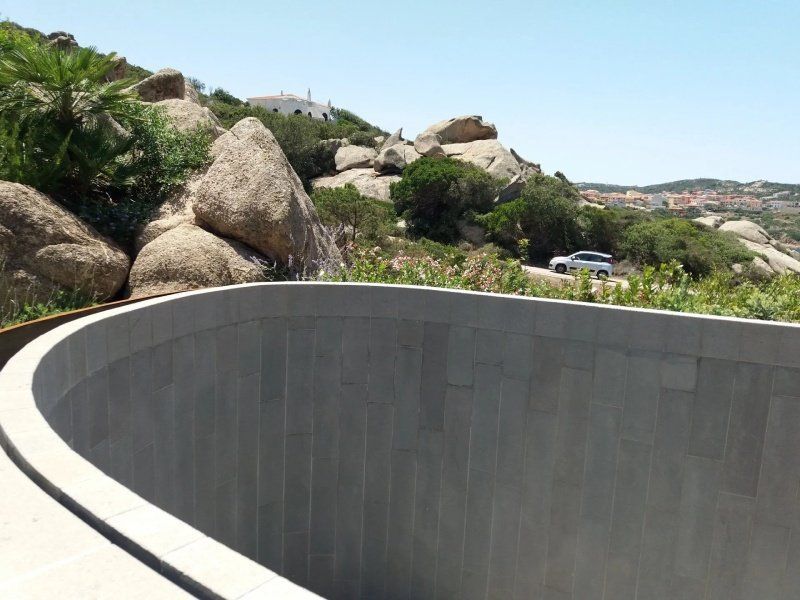 muro in pietra per esterni