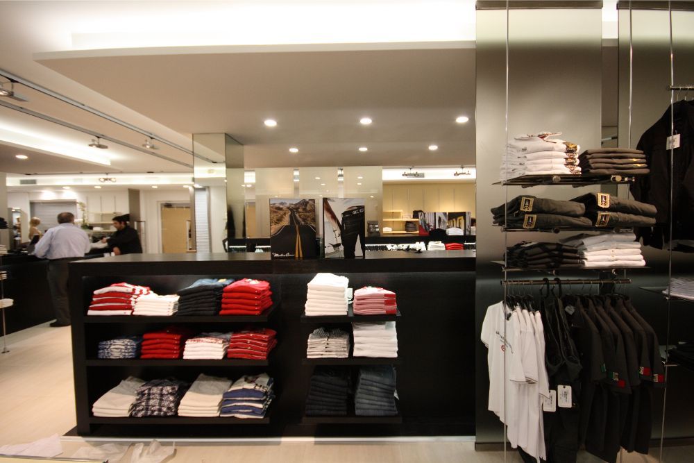 espositori in negozio