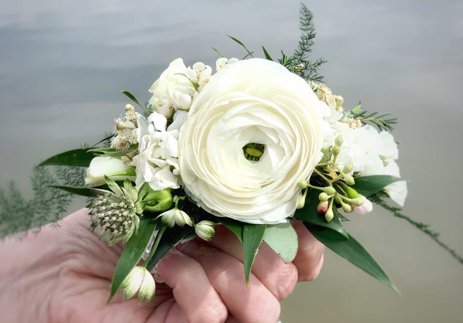 boutonnieres and corsages prairieville