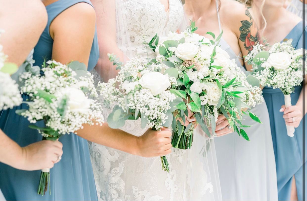 white wedding bouquet
