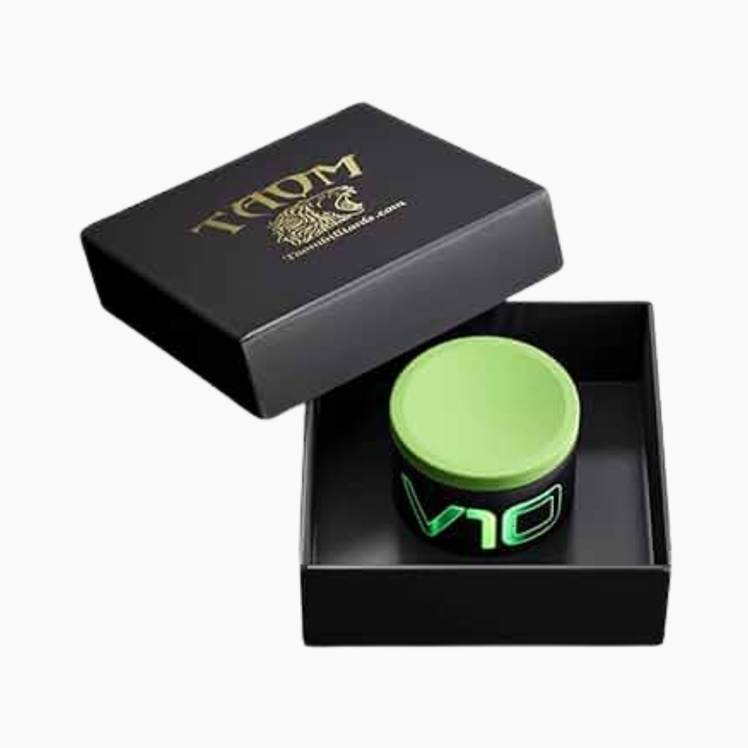 Een zwarte doos met een groen TAOM krijt.