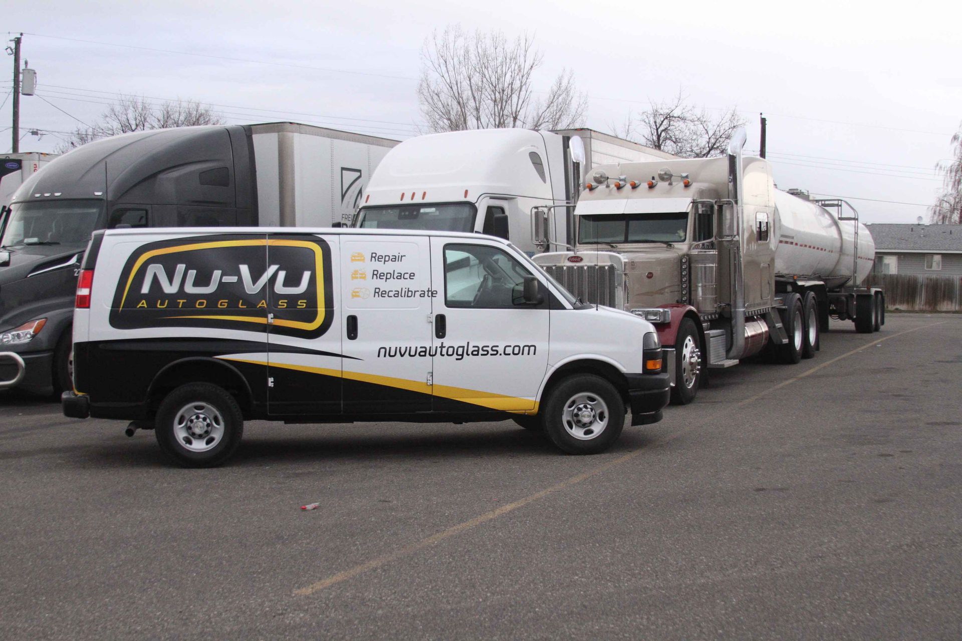 Fleet vehicle auto glass repair near Idaho Falls, ID