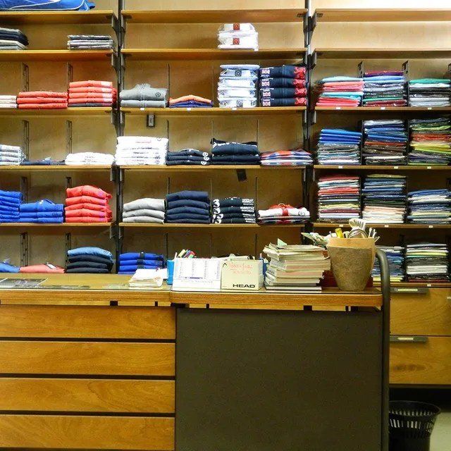 mensole camiceria Torino