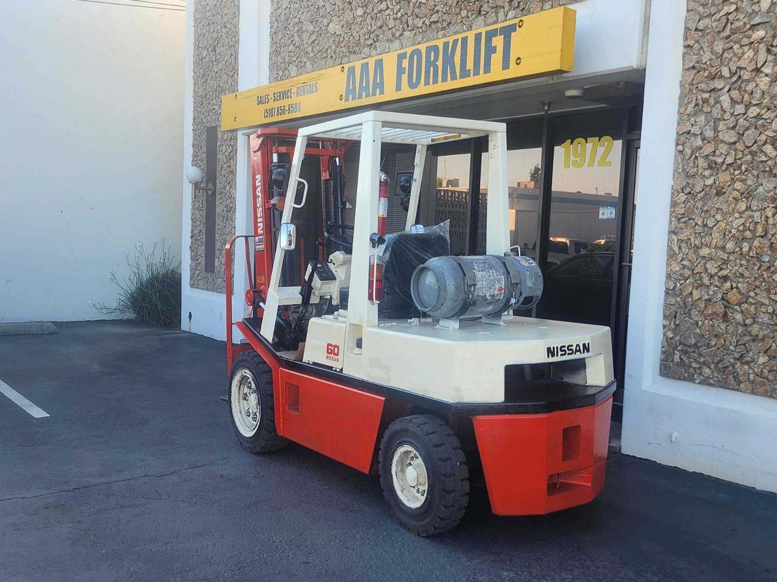 Nissan 6k Propane Forklift