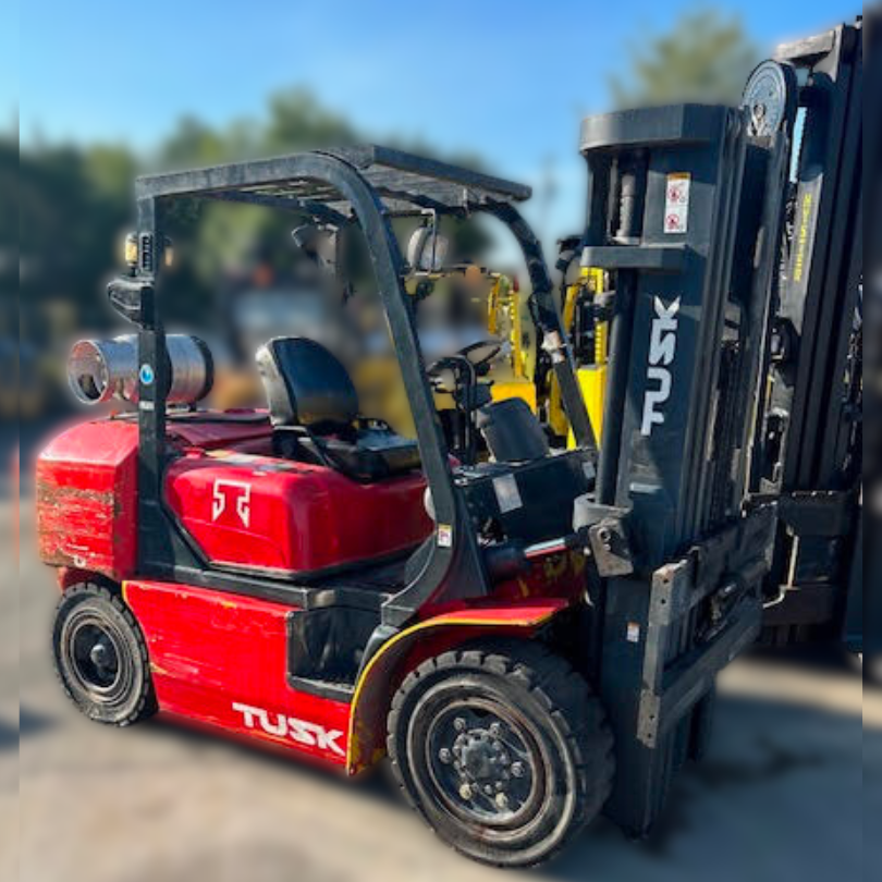 Tusk 6k LPG Forklift