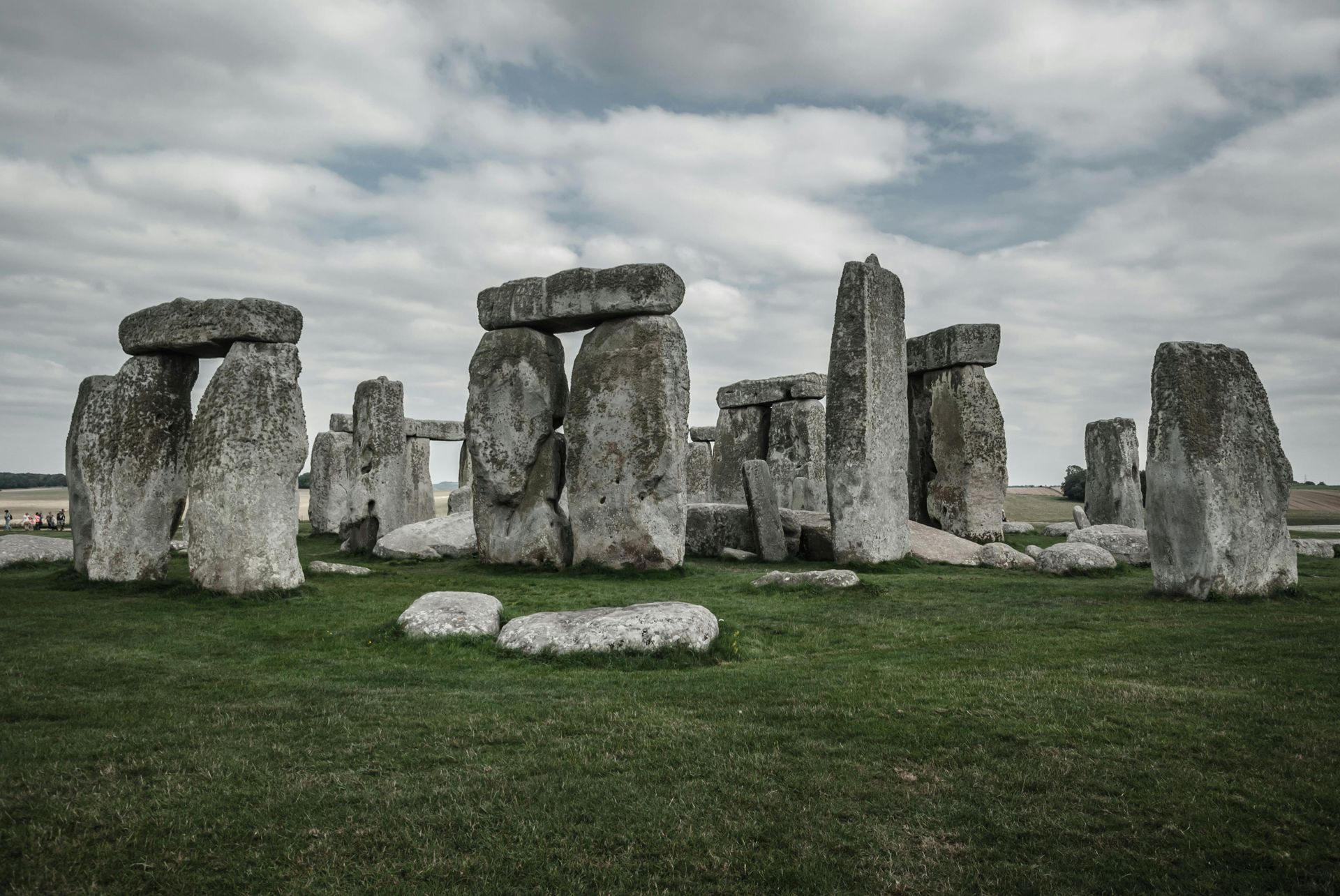 Stonehenge on a cloudy day