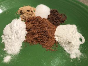 spices on green plate