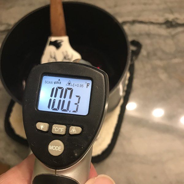 thermometer reading 100 degrees