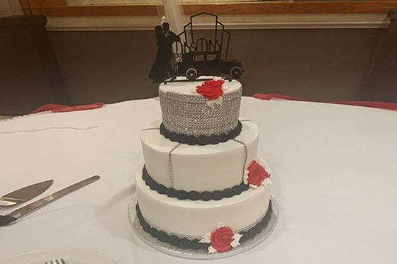 Three Layer Wedding Cake — Chicagoland, IL — Design on a Dime Co Inc