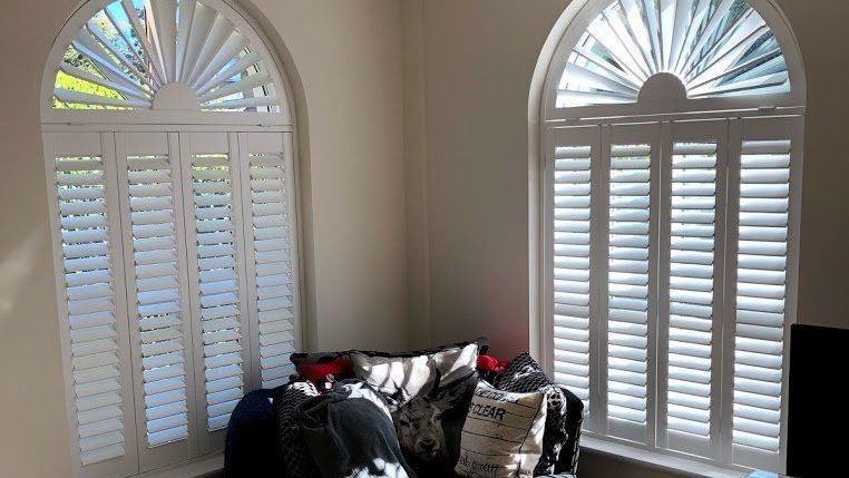 berkshire cafe style shutters