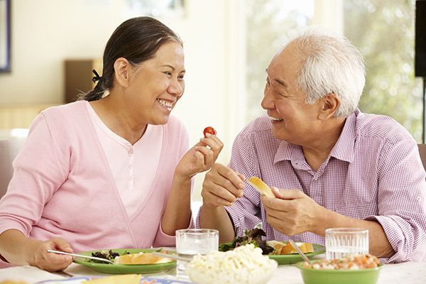 Eating Healthy With Dentures
