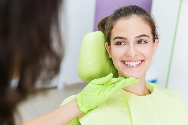 How can an Oral Surgeon Help Fix My Smile?
