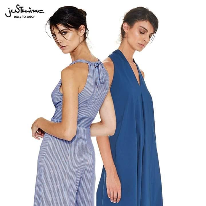 Ragazze con abbigliamento casual jeans