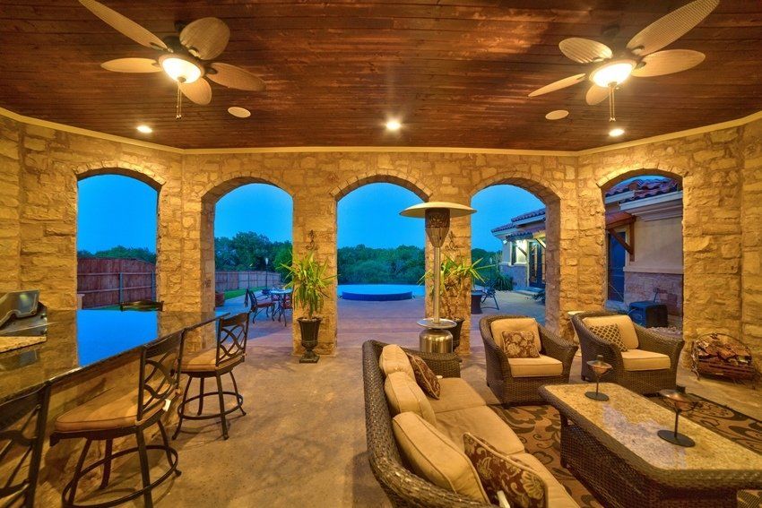 Portfolio of Homes | Outdoor Living | Vale Irvin Homes | Florence, TX 76527