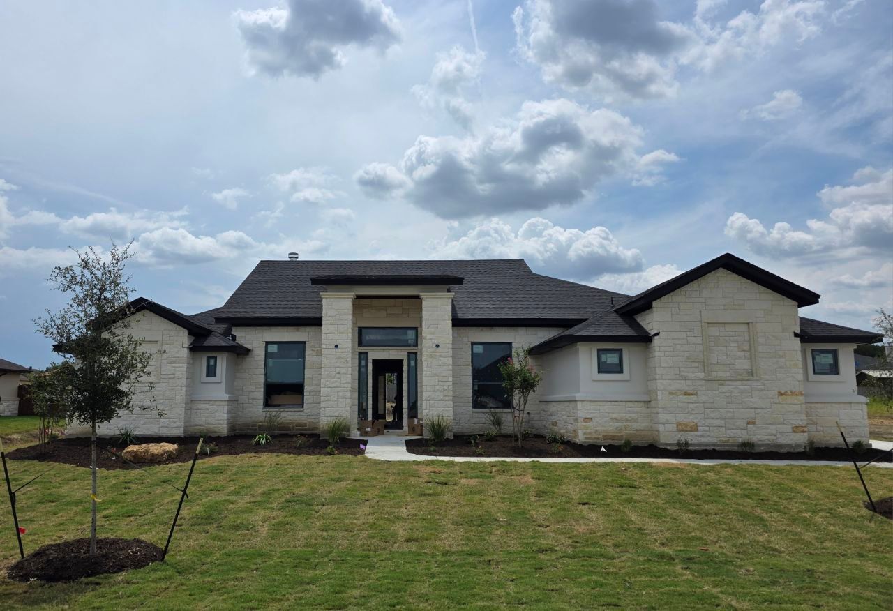 lost quarry available homes | Vale Irvin Homes | Florence, TX 76527