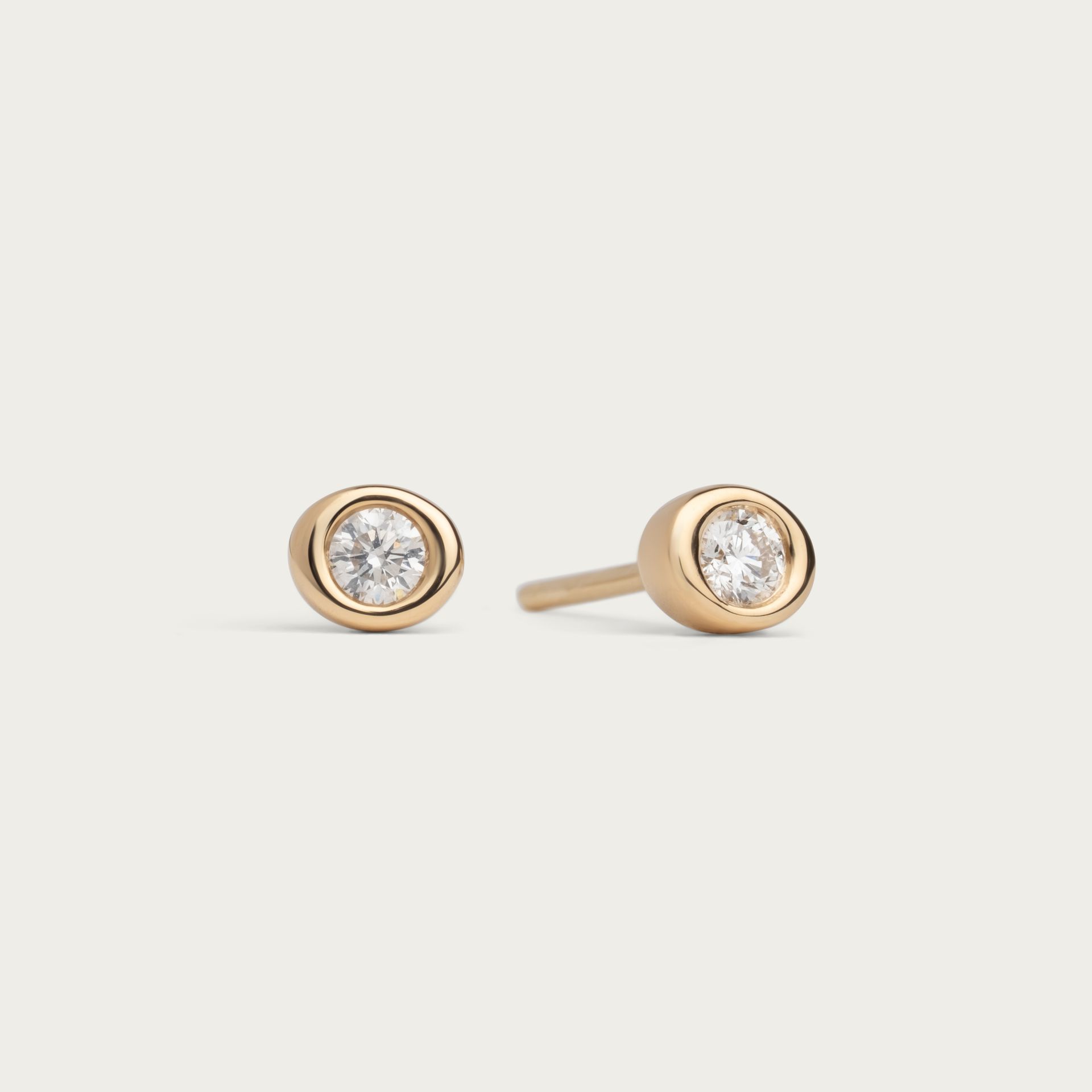 Kimberfire Pebble earrings in 14k yellow gold.