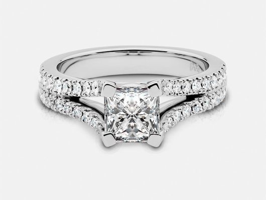 PLC85 Sidestone Engagement Ring