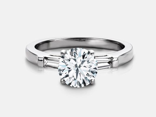 R555 Sidestone Engagement Ring
