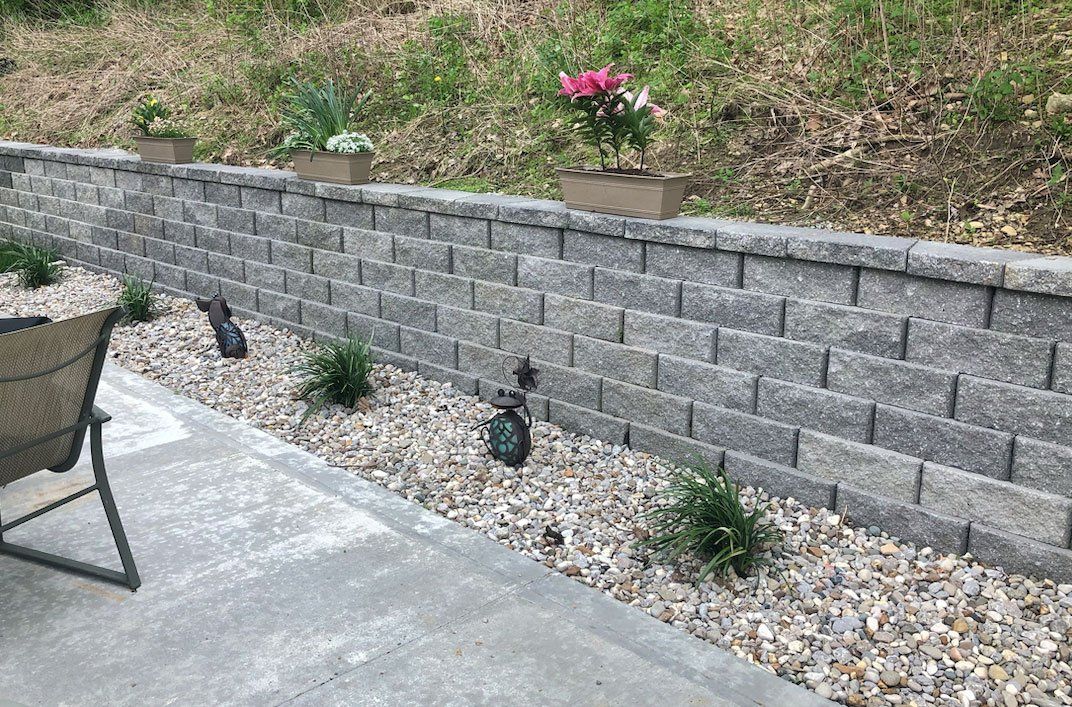 Landscape Block Walls Concrete | Louisville, KY | S & S Concrete Inc.