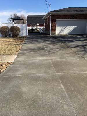Square Concrete Driveway | Louisville, KY | S & S Concrete Inc.