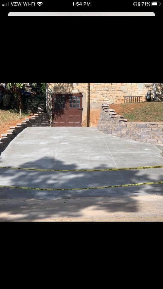 House Garage and Driveway | Louisville, KY | S & S Concrete Inc.