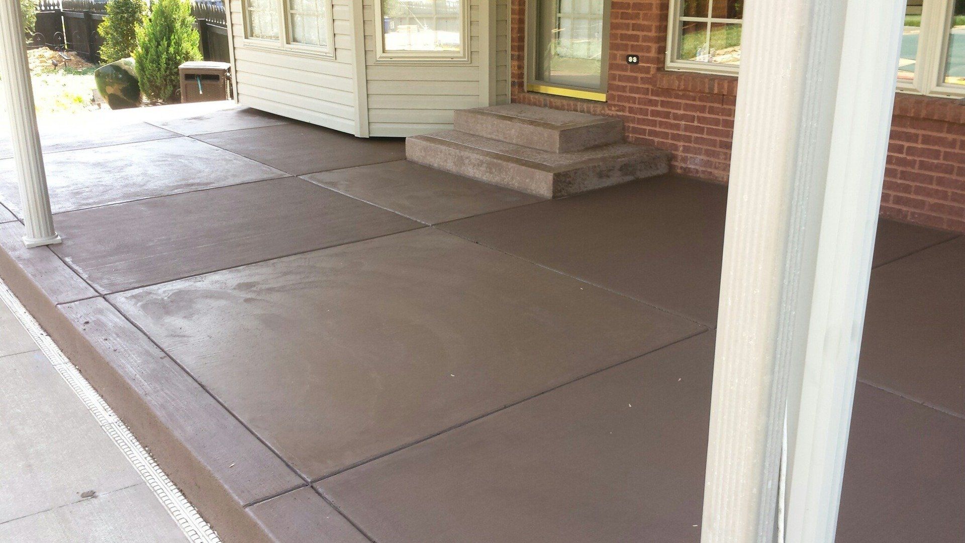 Wet Concrete Patios | Louisville, KY | S & S Concrete Inc.