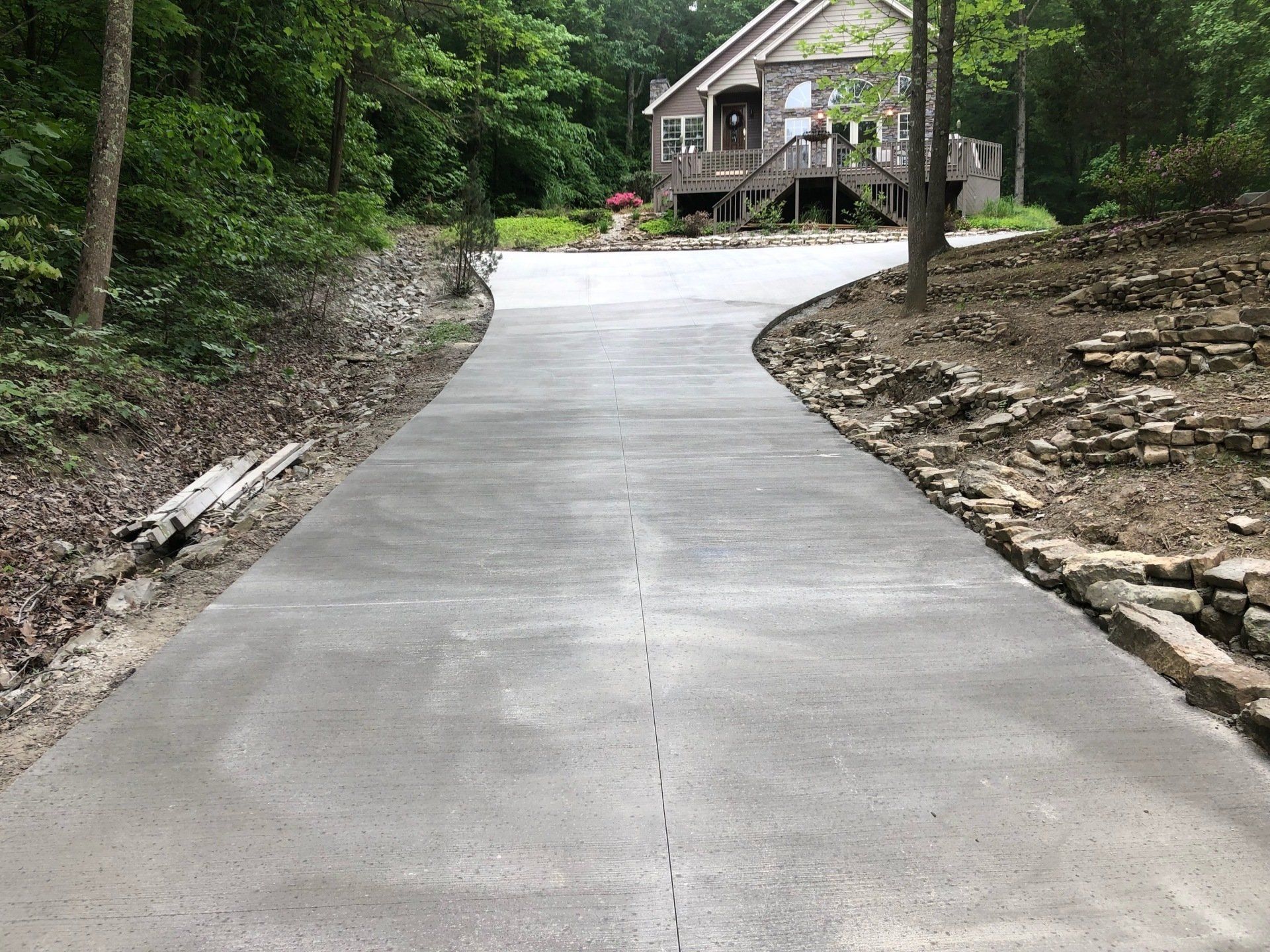 Long Road Driveway | Louisville, KY | S & S Concrete Inc.