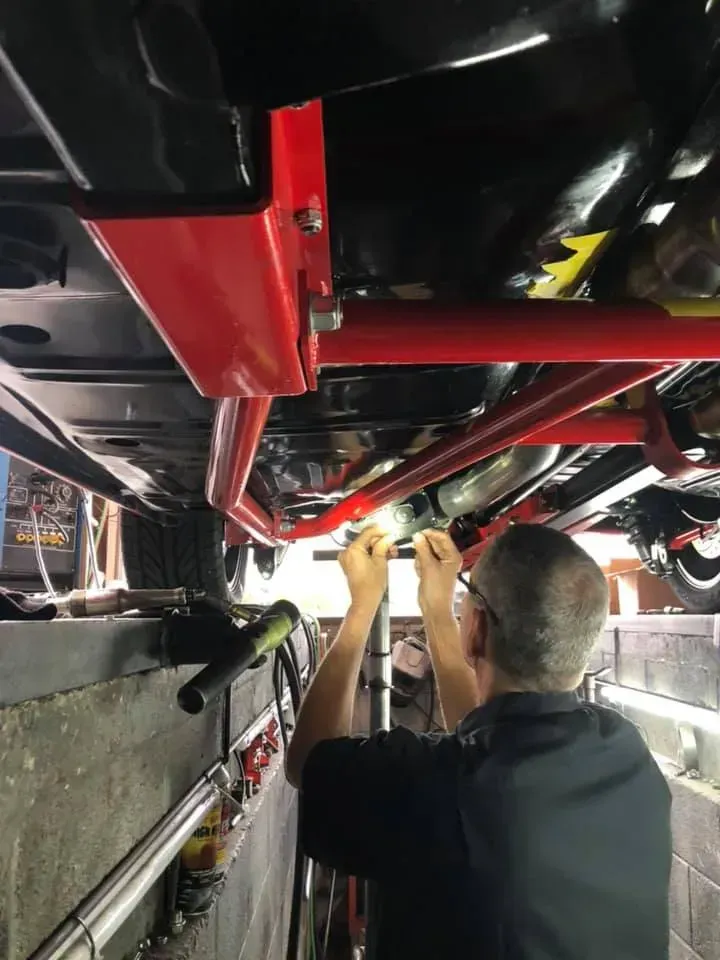 Our Technician Repair Classic Car | Ed Hanson's Muffler Service