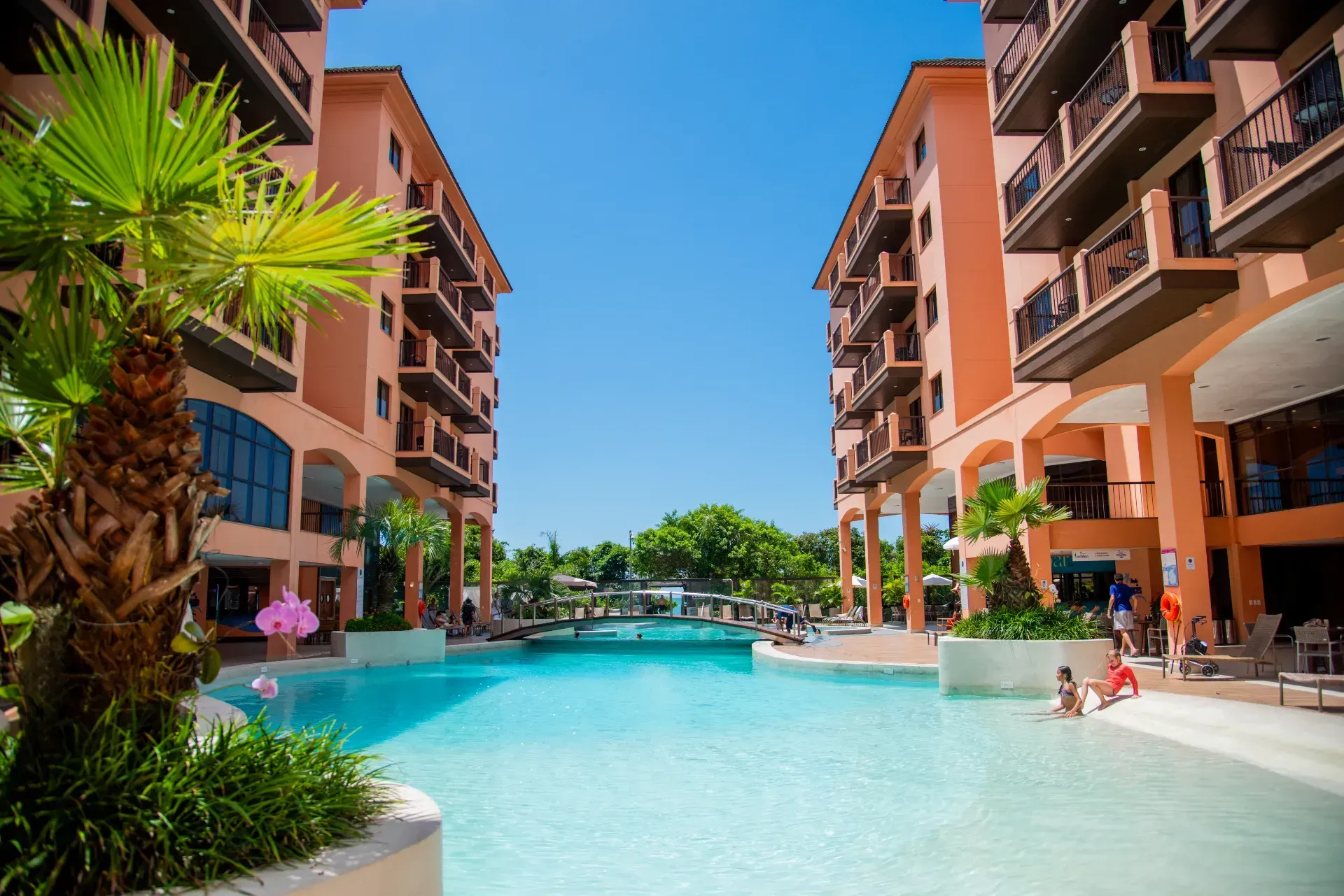 JURERÊ BEACH VILLAGE