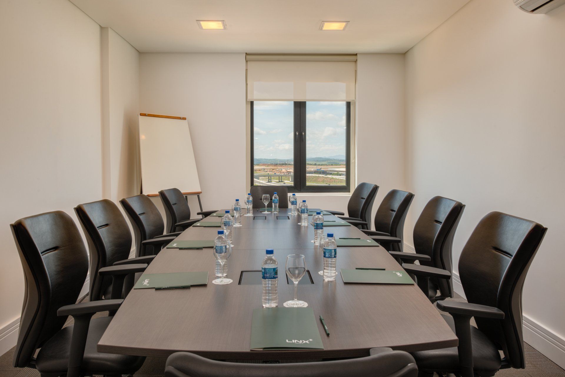 Linx Confins - Salas de Reuniões, Galeria