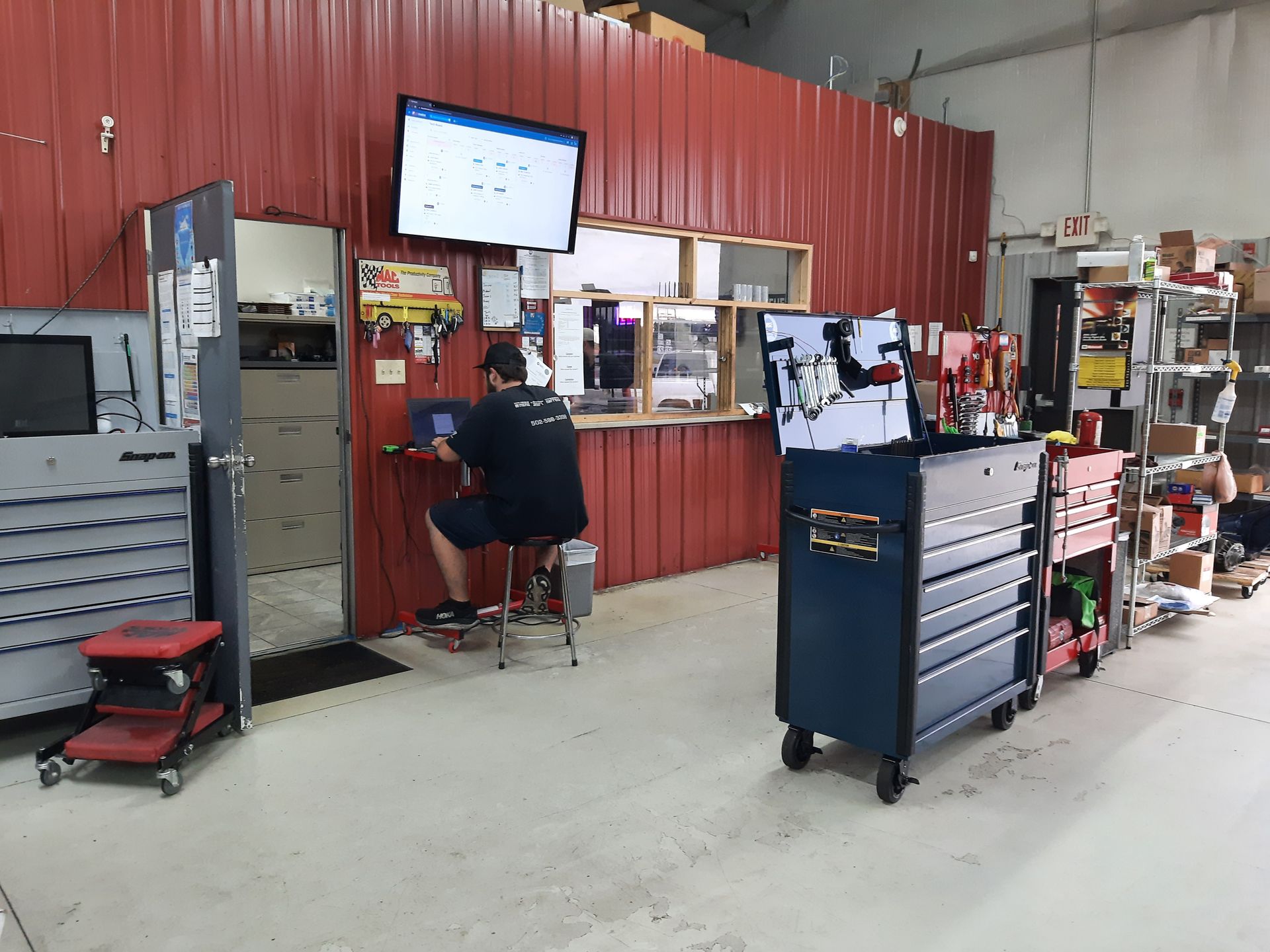 Inside View of Auto Shop Office and Tool Cabinets | Tex's Transmissions Complete Auto & Truck Care
