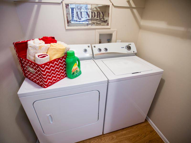 Cadence Crossing Washer and Dryer