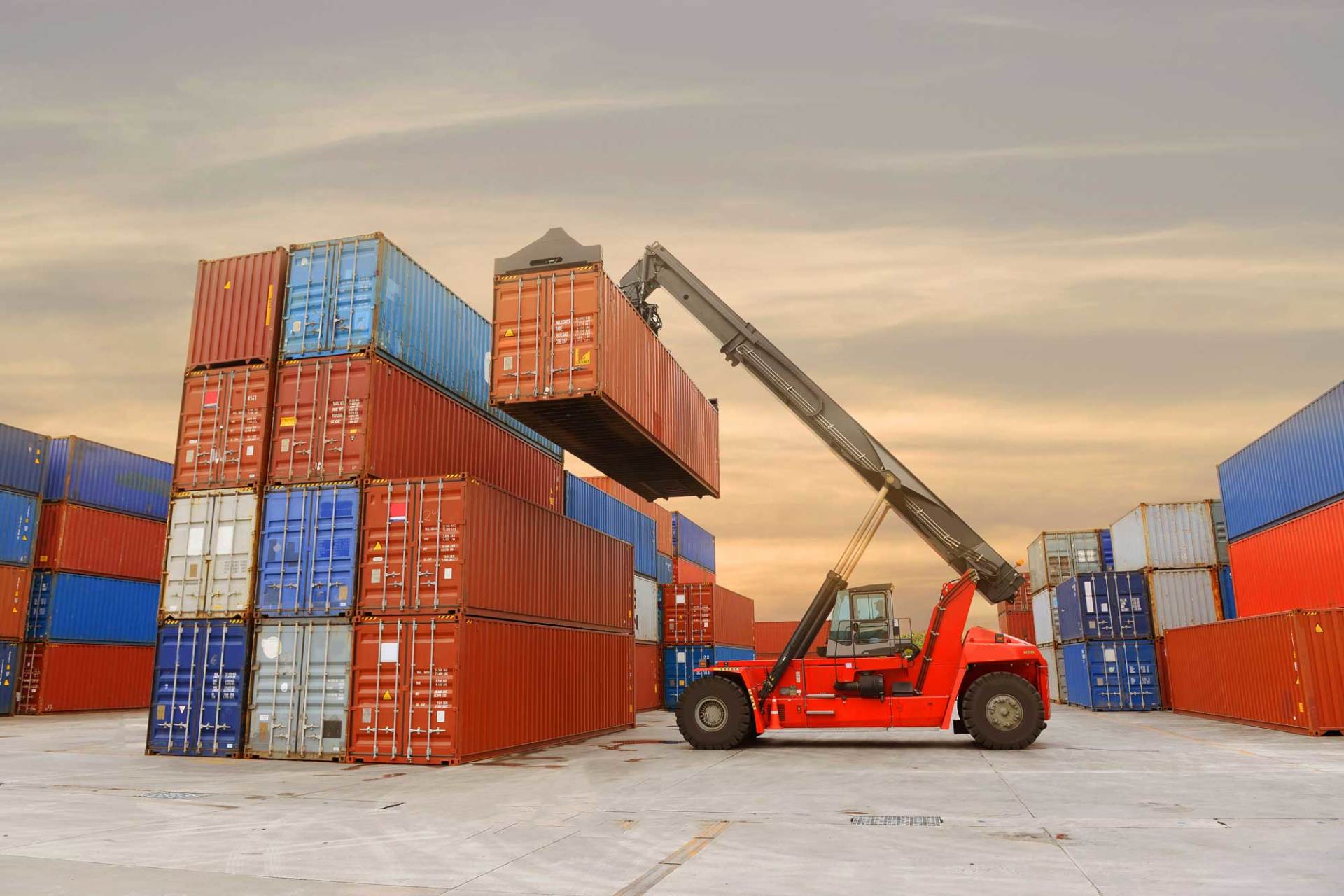 Noleggio montacarichi