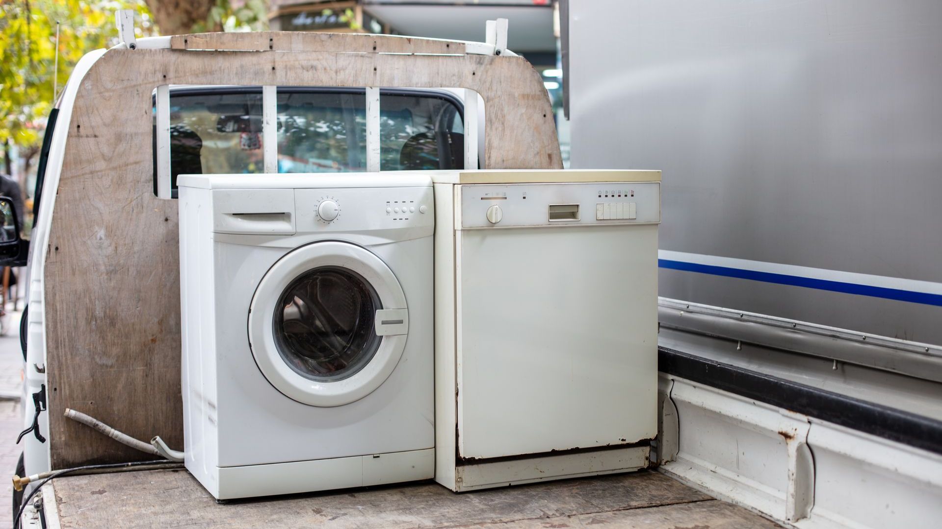 Washing machine loaded in a pickup truck