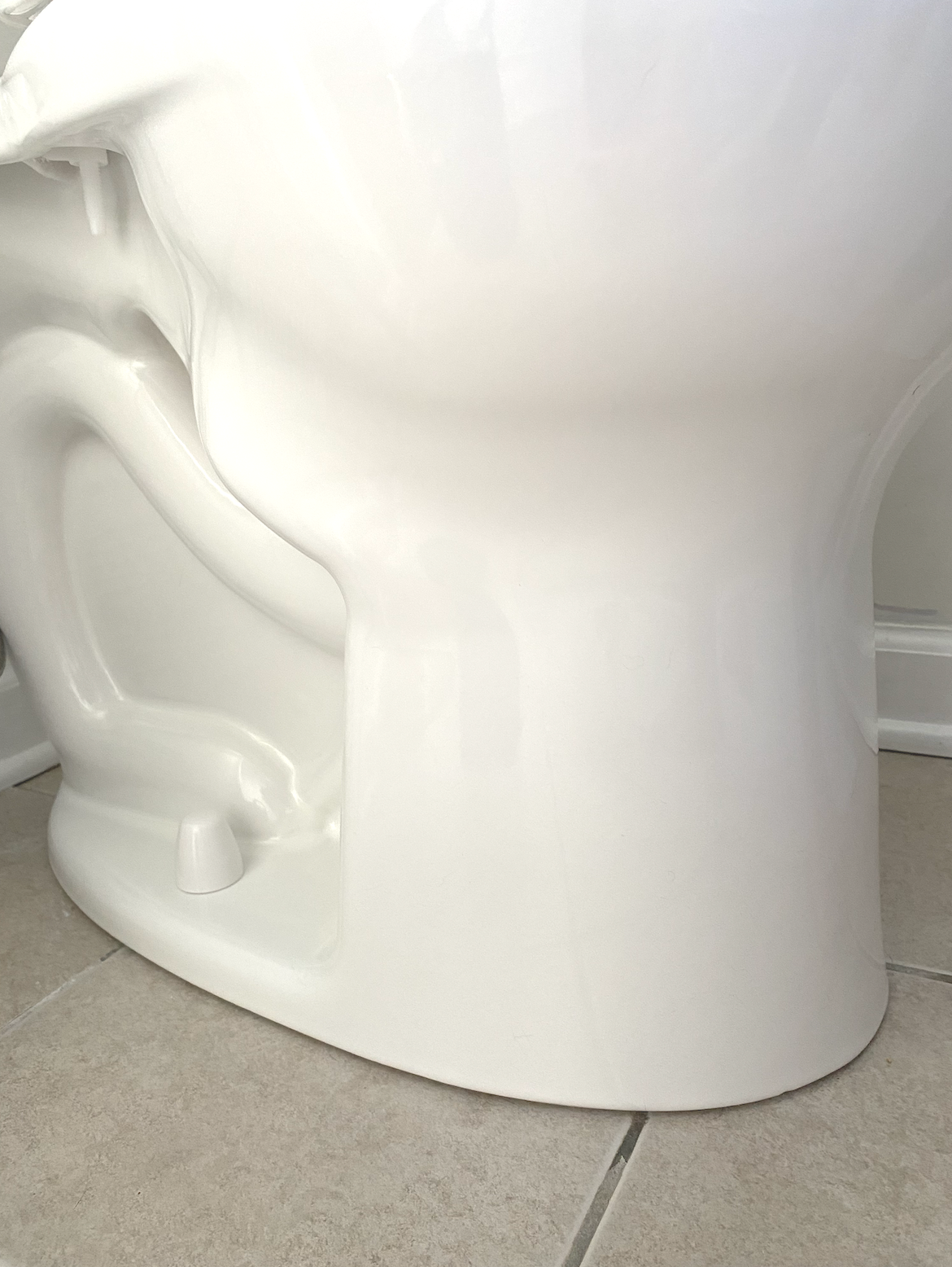 BOTTOM OF TOILET